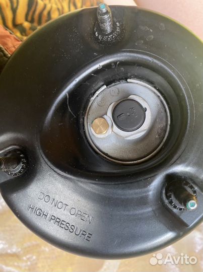 Задний амортизатор A2213205513 мерседес W221