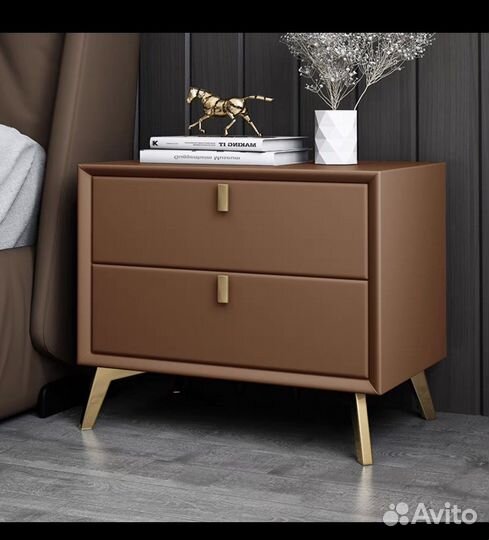 Тумба прикроватная