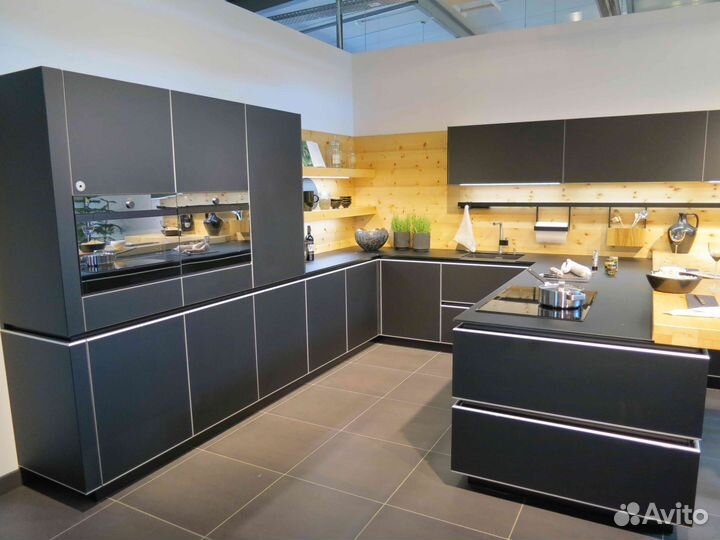 Корпусная мебель / кухонный гарнитур