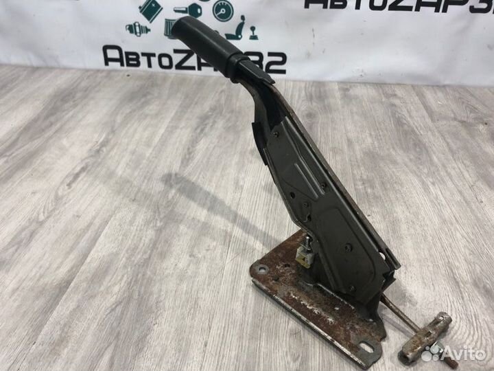 Рычаг ручного тормоза Renault Megane 3 K4M838 2012