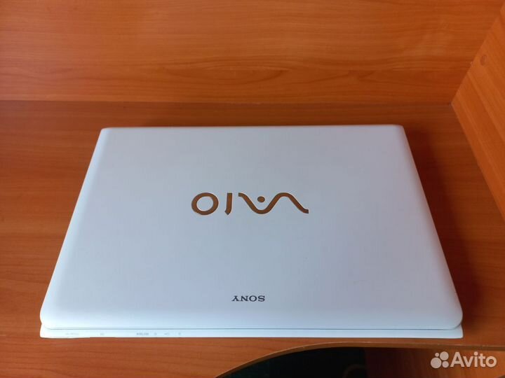 Ноутбук Sony vaio SVE171G11V