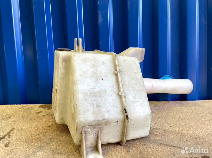 Бачок омывателя Hyundai Sonata EF 2.0 G4JP 2005