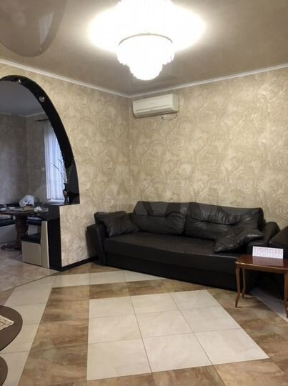 Дом 186,6 м² на участке 3 сот.