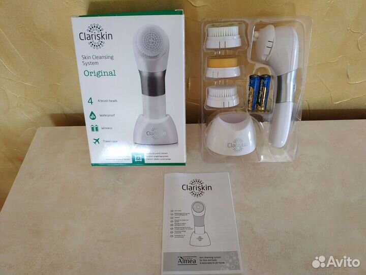 Clariskin аппарат для ухода за кожей лица