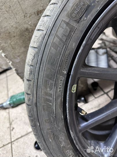 Диск R18 Tesla Model 3