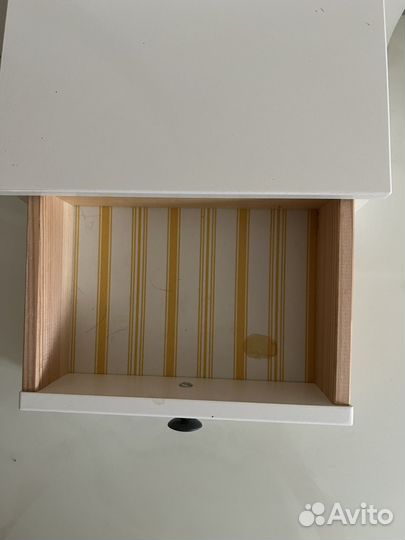 Косметический стол IKEA