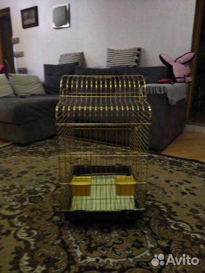 Большая клетка для птиц