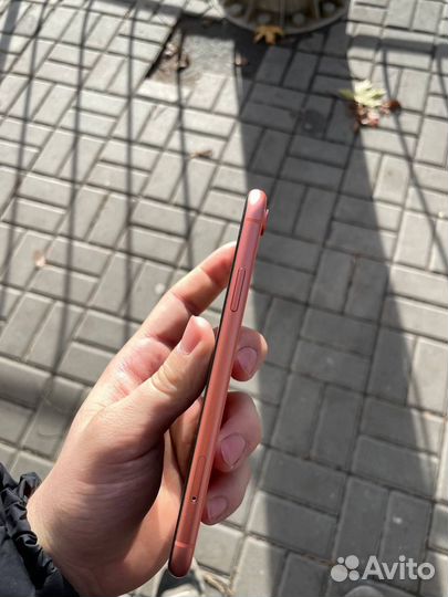 iPhone Xr, 64 ГБ