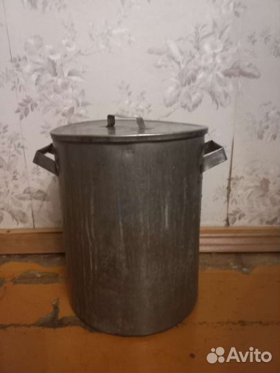 Кастрюля бак бидон