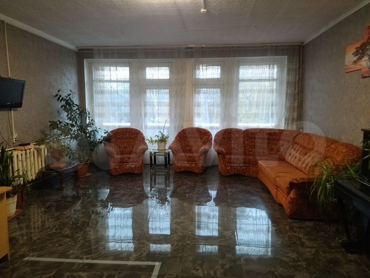 Гостиница, 2700 м²