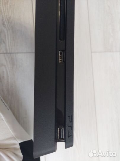 Sony ps4 slim 1tb
