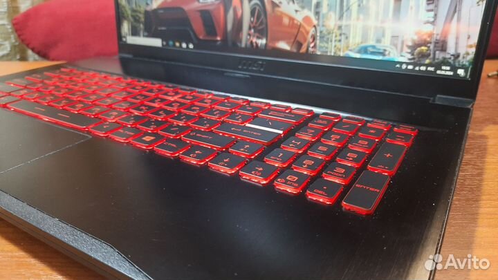 Большой игровой ноутбук MSI