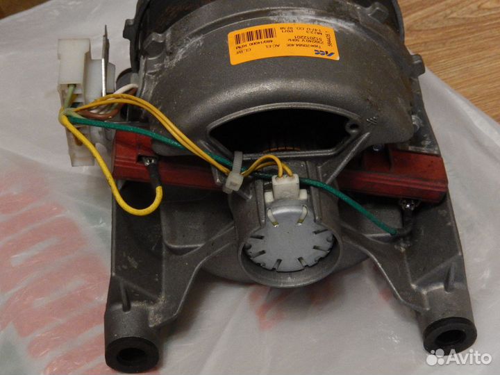 Электродвигатель от стиралки Ardo