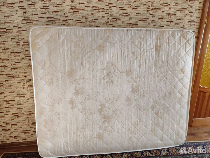 Матрас 140х200 бу