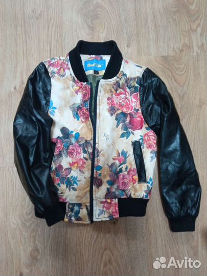 Ветровка для девочки