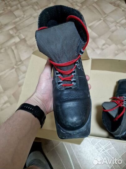 Лыжные ботинки motor