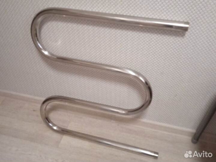 Полотенцесушитель водяной новый d-32 мм 60на 60см