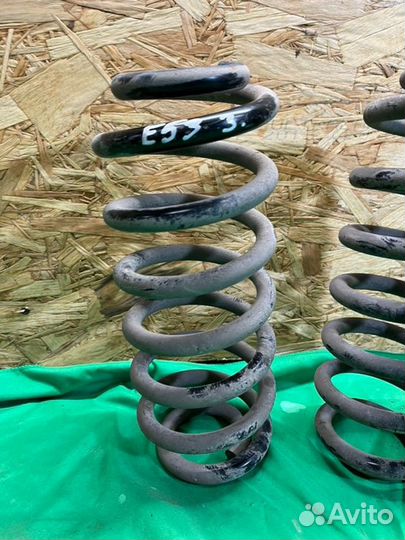 Пружина подвески задняя Bmw X5 E53 M54B30 2002