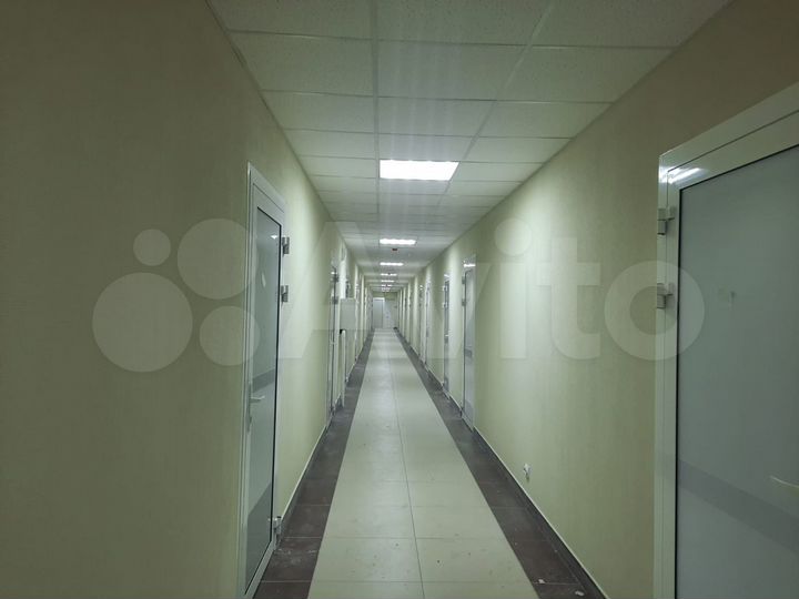 Здание, 2000 м²