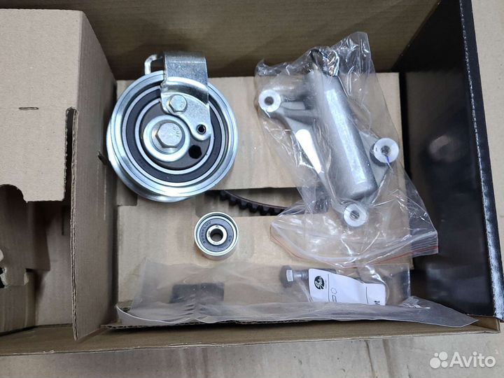 Комплект грм gates Audi A4 A6 Volkswagen Passat