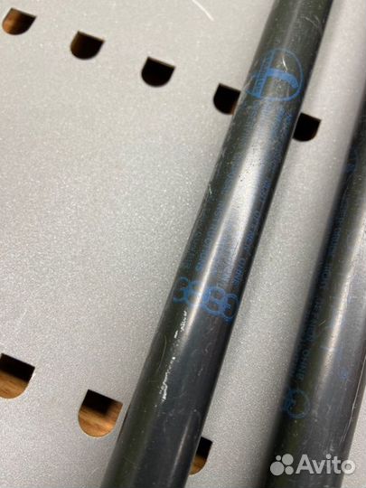 Амортизаторы багажника Audi A6 C5 avant 2.5TDI AKE