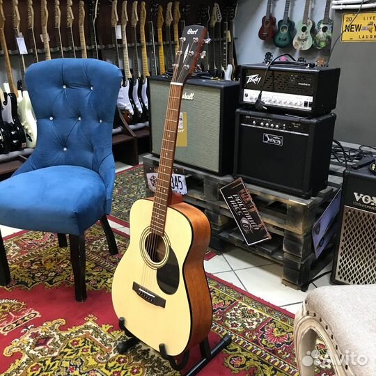 Акустическая гитара Cort AF510