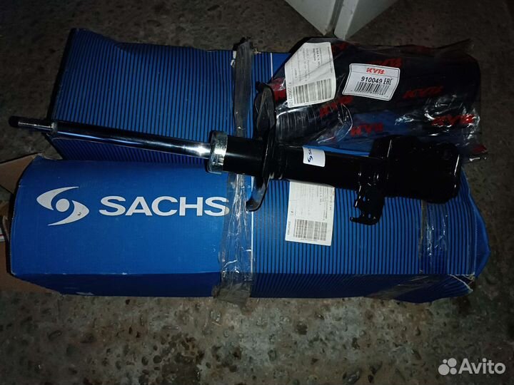 Передняя стойка Sachs на Toyota Corolla