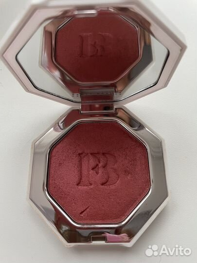 Fenty beauty хайлайтер