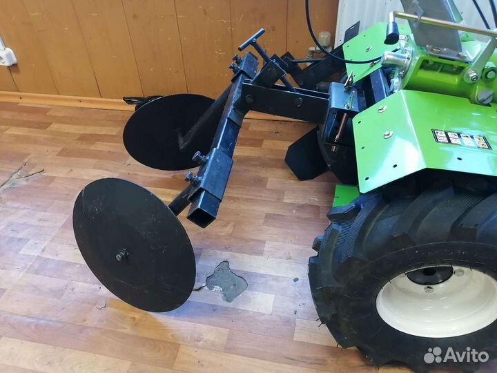 Окучник дисковый раздвижной со сцепкой