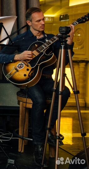 Преподаватель по классу гитары