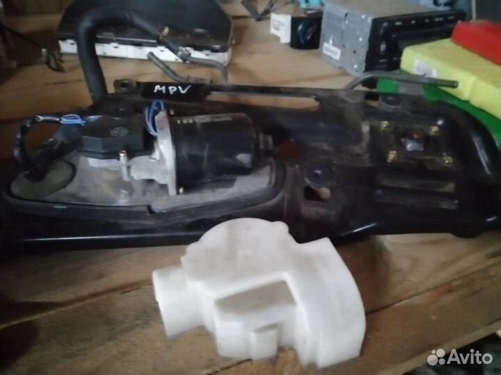 Трапеция стеклоочистителя Mazda MPV LW