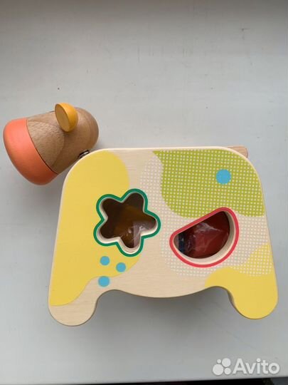 Детская игрушка для малышей