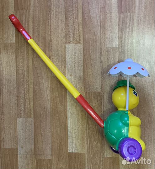 Игрушка-каталка Черепашка с ручкой