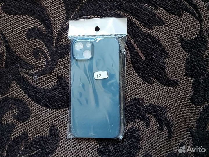 Чехол на iPhone 13