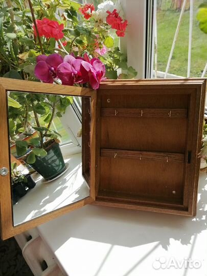 Ключница, олово/дуб, старая германия