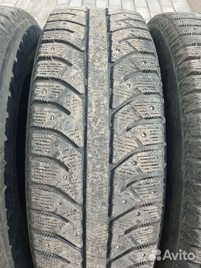 Bridgestone Eager 215/70 R16