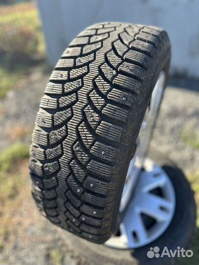 Зимние колеса Bridgestone на Ford 195/60/г15