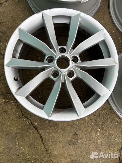 Диски R17 оригинал Skoda Yeti