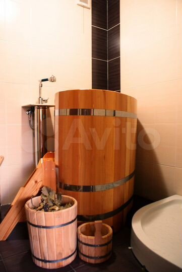 Дом 300 м² на участке 19,7 сот.