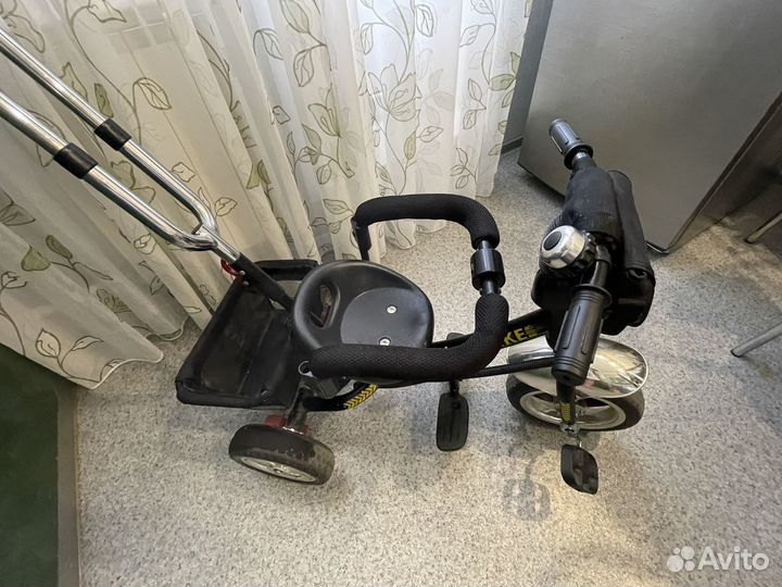 Велосипед детский с ручкой