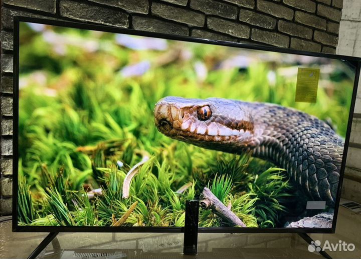 UHD 4K SMART 43 умный как айфон(новый, гарантия)