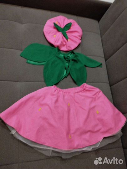 Новогодний костюм Земляничка на 10 лет