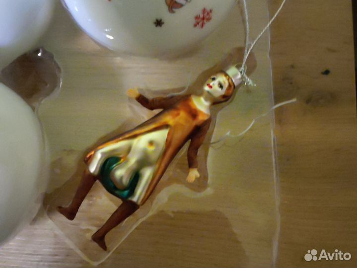 Ёлочные шары страдающие средневековье