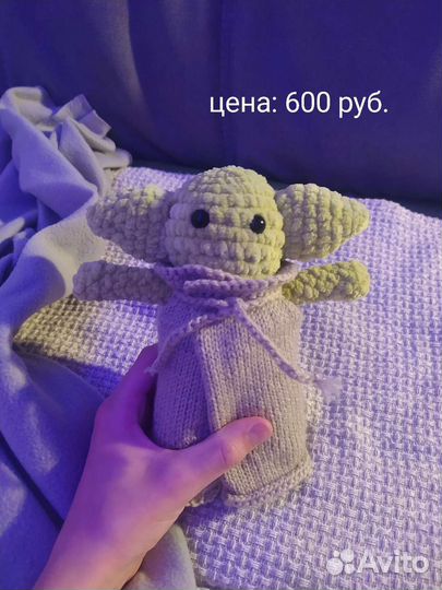 Вязаные игрушки ручной работ, брелки