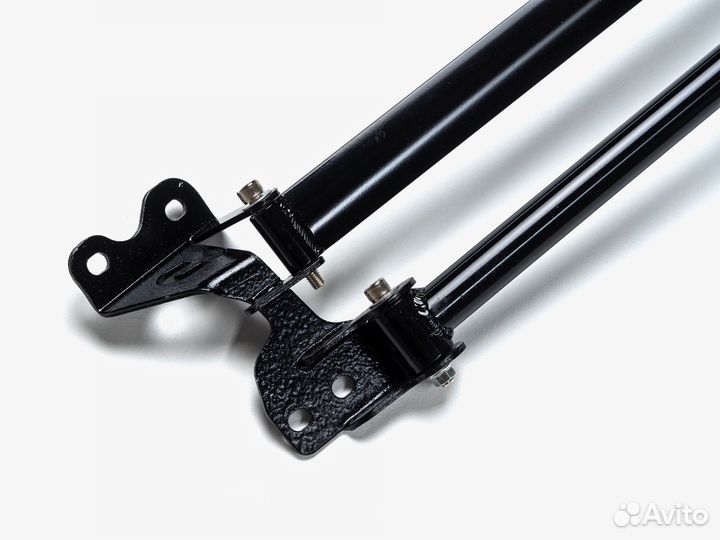 Распорка передних стоек Audi Q5 (Type 8R) 2.0 tfsi