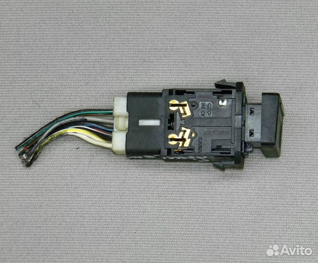 Кнопка аварийной сигнализации Chery Amulet