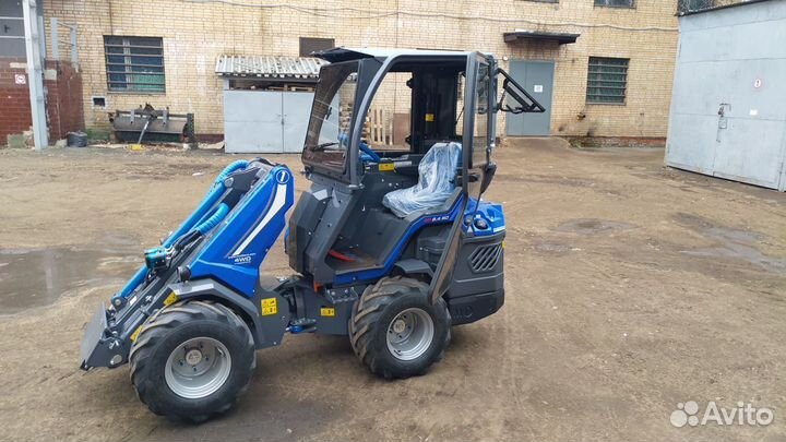 Теплая кабина на минипогрузчик Multione 8.4SD