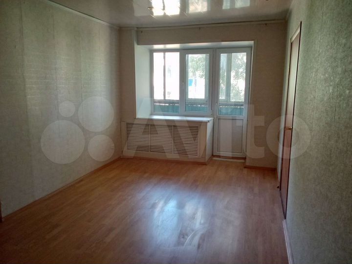 2-к. квартира, 50 м², 3/5 эт.
