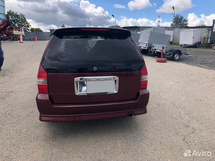 Mitsubishi Chariot 2.4 AT, 1999, 160 000 км