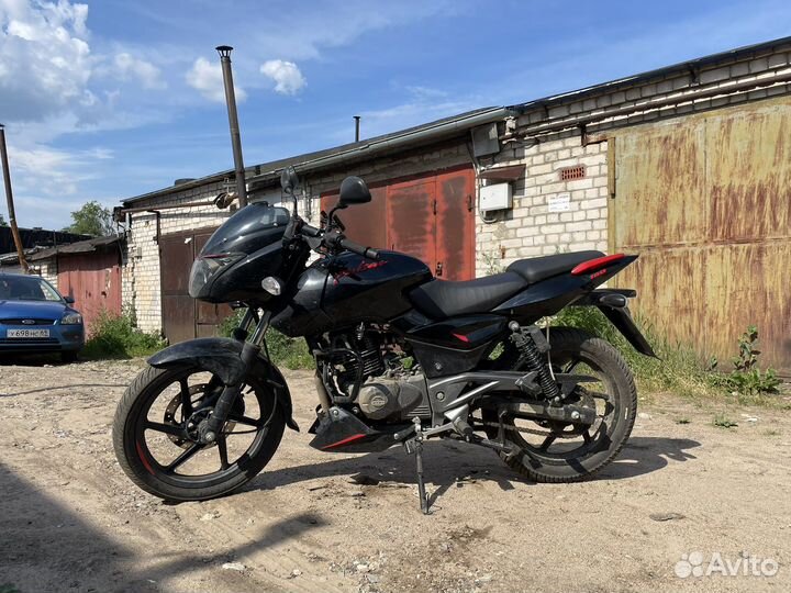 Мотоцикл Bajaj pulsar 180 DTS-I